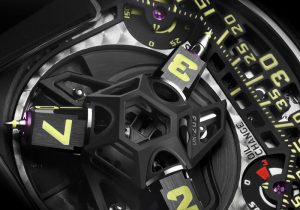 URWERK UR-203 Detail