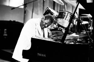 Canadian Jazz Maharaja, Oscar Peterson