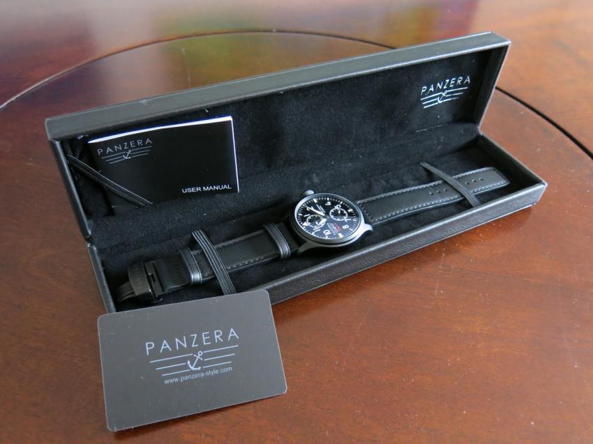 Panzera Flieger 47 in its box