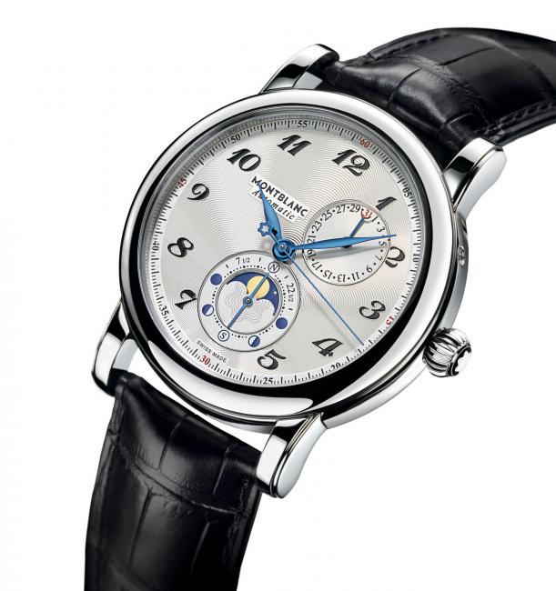 Montblanc Star Twin Moonphase powered by calibre MB 29.13 was constructed for a new type of complication that shows the moon’s phases in both the Northern and Southern hemispheres and the age of the moon in days