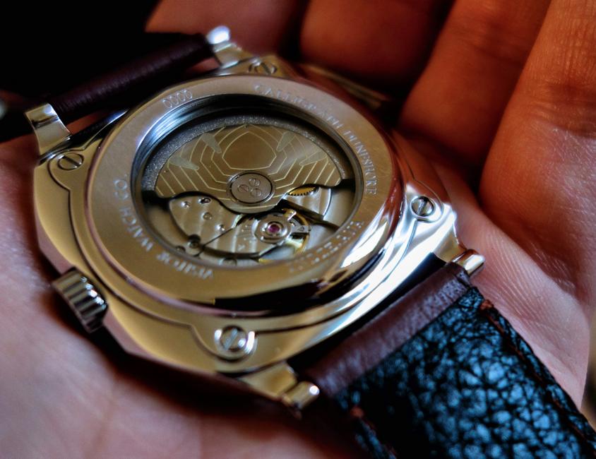 A customized Miyota 9015 in the Visitor Watch Co's Calligraph Duneshore. 