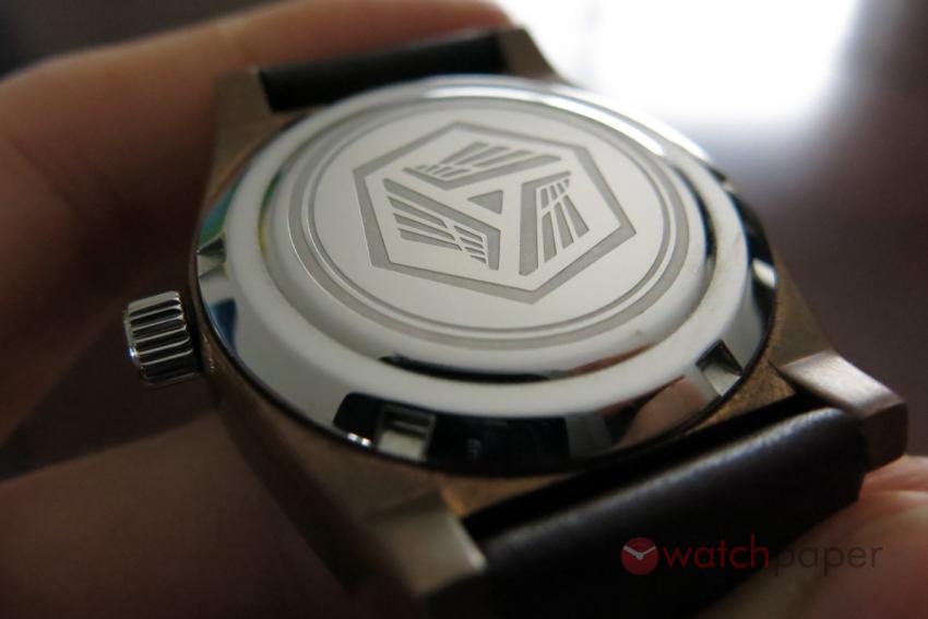 The stainless steel back of the Valkyr is engraved with the AEVIG logo.