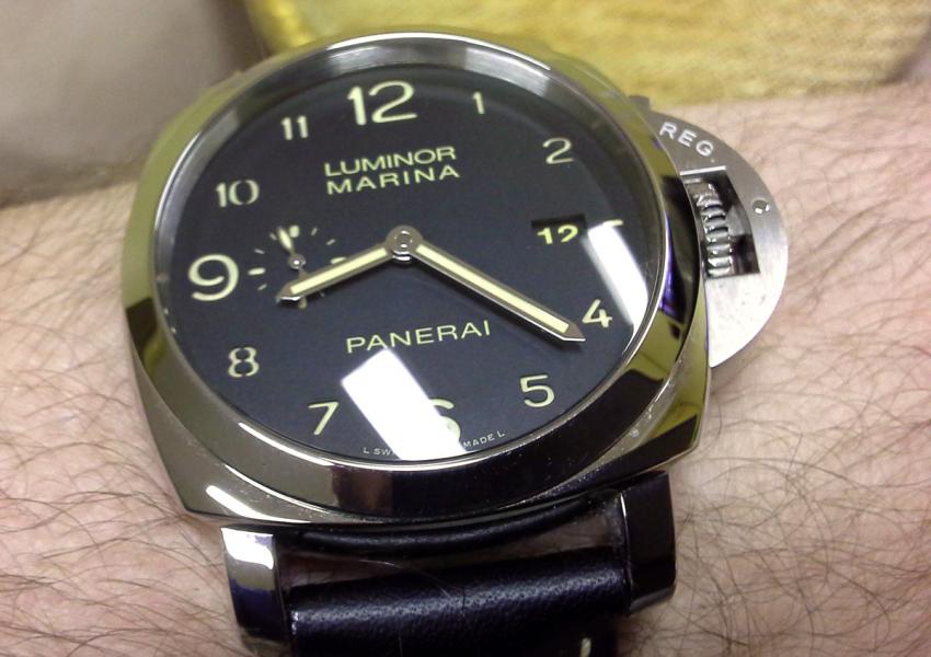 Panerai Luminor Marina 1950 3 Days Automatic Acciaio PAM00359 on its black leather OEM strap.