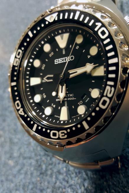 Seiko Kinetic Tuna