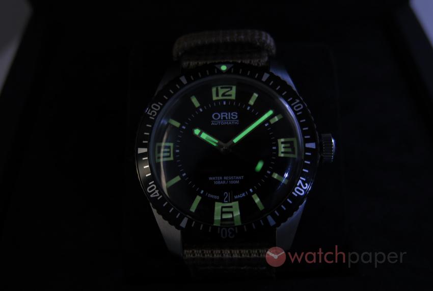 Lume shot of the Oris Divers Sixty-Five