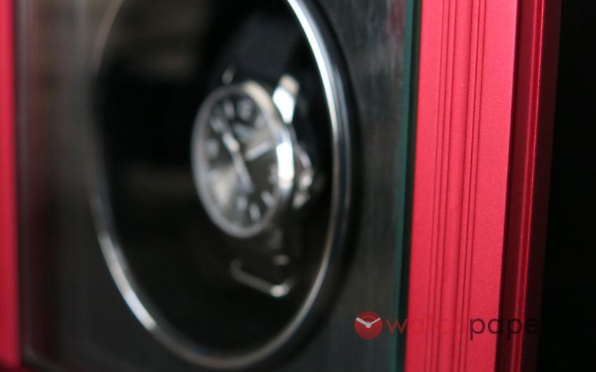 Juvo M3 Black panel/red trim