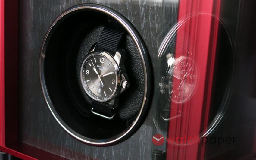 Juvo M3 Black panel/red trim